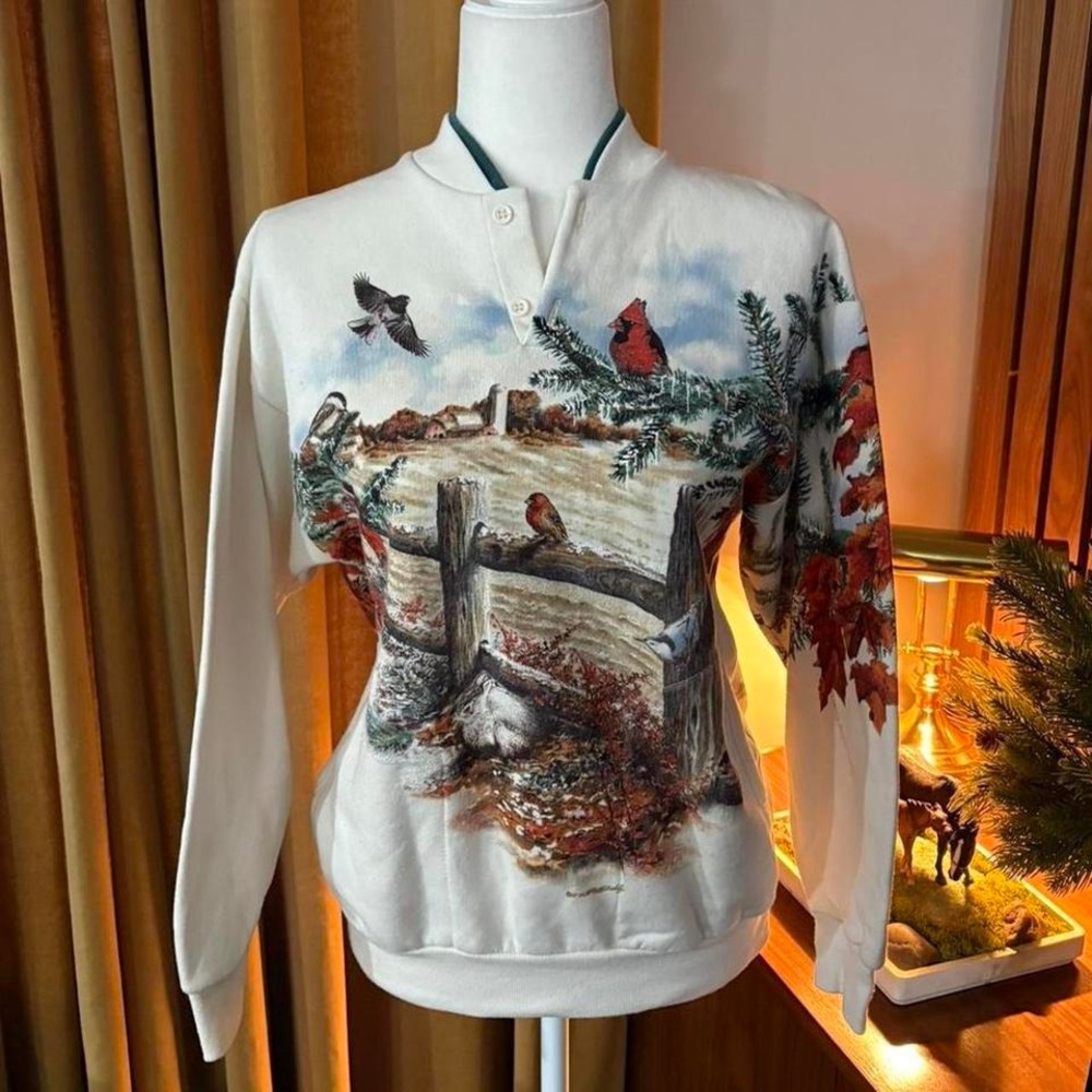 ArtUnlimited‎ Vintage Style Bird Graphic Henley Sweatshirt Cream Small Cardinal